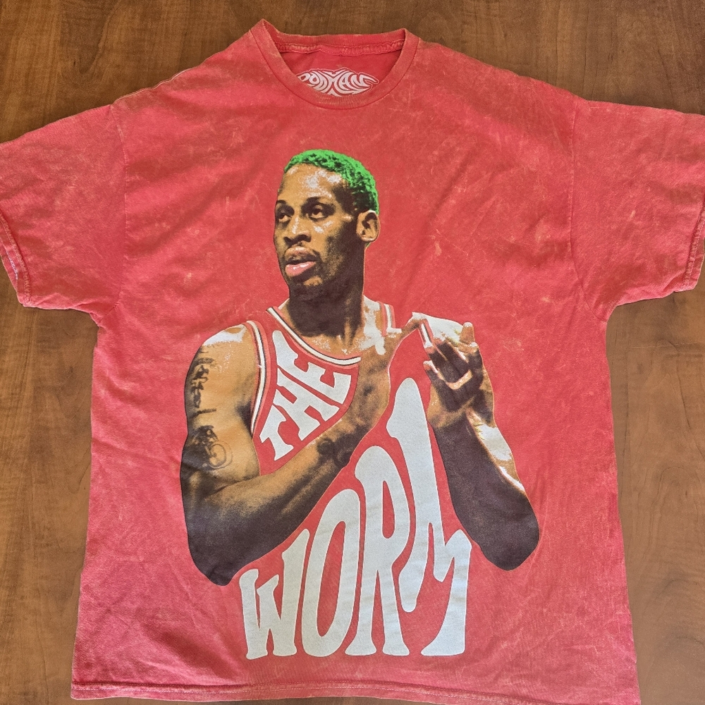 Rodman The Worm Spell Out Front Side Graphic SS Cotton Crew Neck Tee M